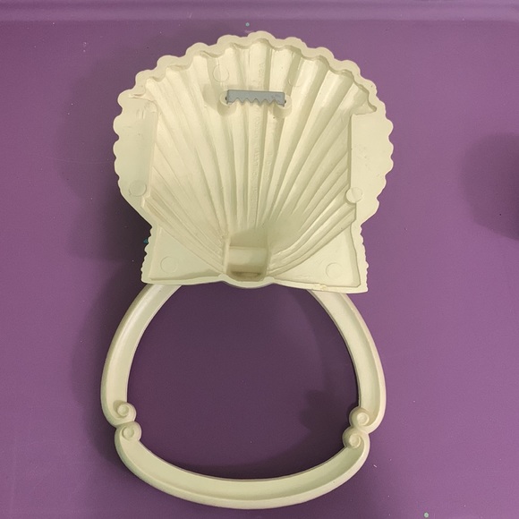 Homco seashell towel holder - Picture 2 of 3